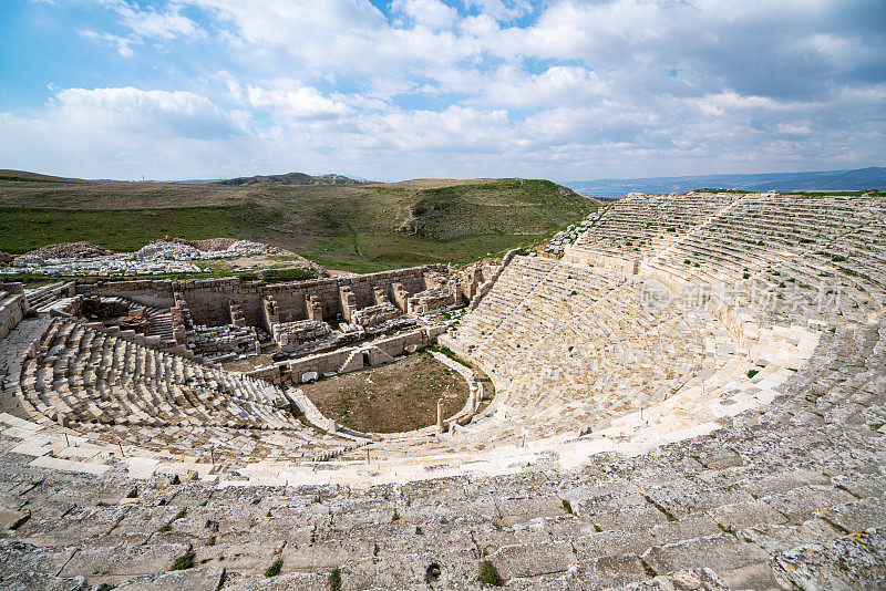 Pamukkale, Lycus上的老底嘉古遗址的圆形剧场全景